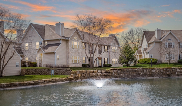 Pinnacle Pointe Townhomes